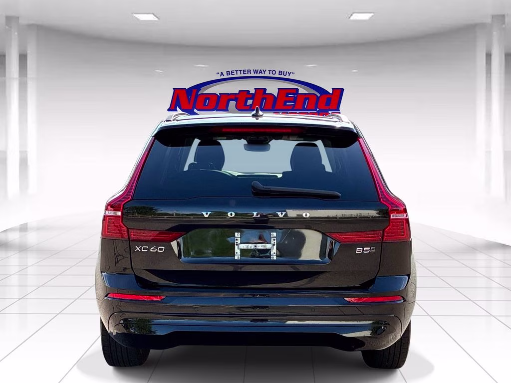 2023 Black Volvo XC60 B5 Core AWD SUV
