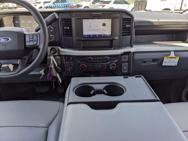 2026 Oxford White Ford Super Duty F-250 SRW 4X4 Truck