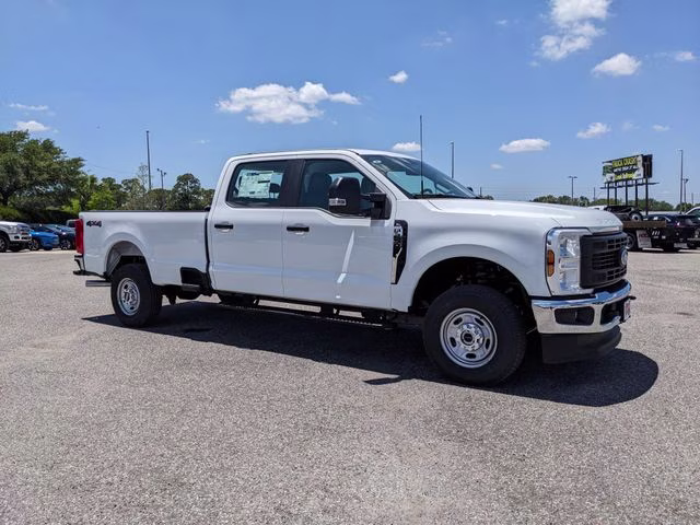 2026 Oxford White Ford Super Duty F-250 SRW 4X4 Truck