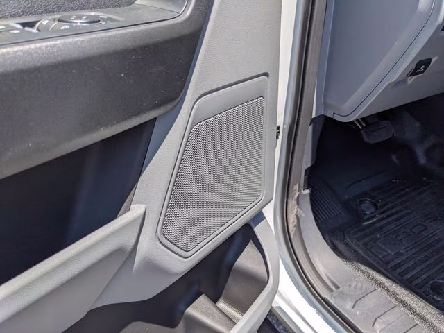 2026 Oxford White Ford Super Duty F-250 SRW 4X4 Truck