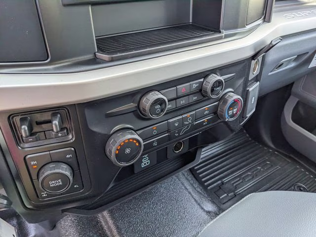 2026 Oxford White Ford Super Duty F-250 SRW 4X4 Truck