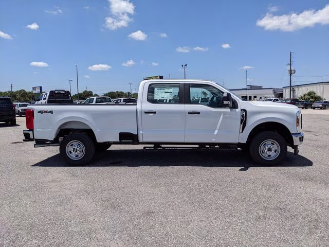 2026 Oxford White Ford Super Duty F-250 SRW 4X4 Truck