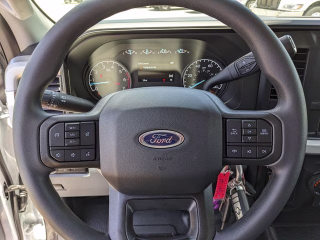 2026 Oxford White Ford Super Duty F-250 SRW 4X4 Truck
