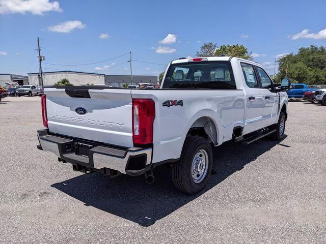2026 Oxford White Ford Super Duty F-250 SRW 4X4 Truck