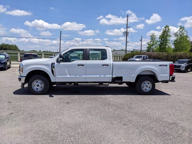 2026 Oxford White Ford Super Duty F-250 SRW 4X4 Truck