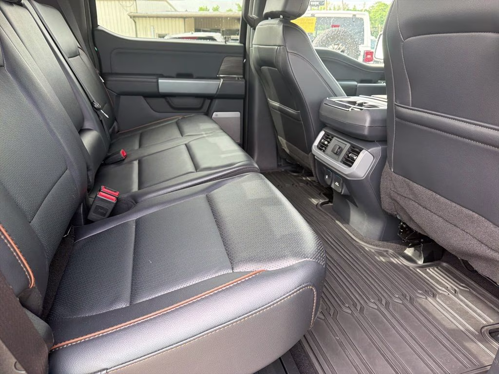 2024 Black Metallic Ford F-150 Lariat 4X4 Truck