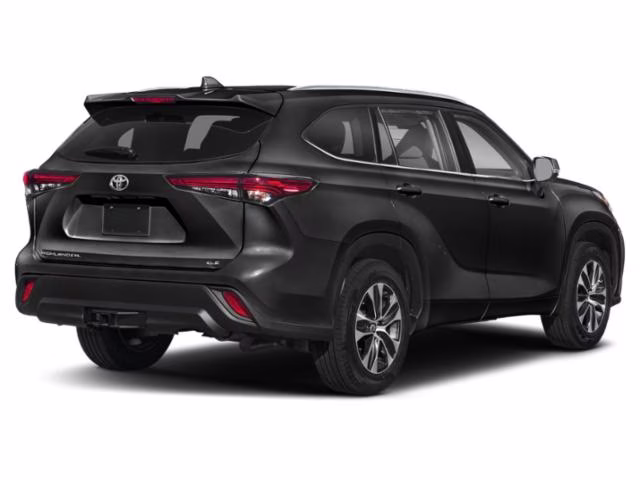 2021 Midnight Black Metallic Toyota Highlander XLE FWD SUV