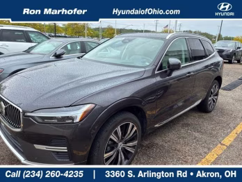 2022 Platinum Gray Metallic Volvo XC60 B5 Inscription FWD SUV