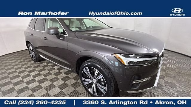 2022 Platinum Gray Metallic Volvo XC60 B5 Inscription FWD SUV