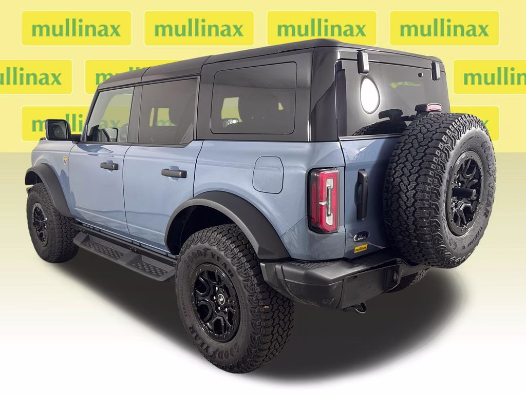 2025 Azure Gray Metallic Ford Bronco Badlands 4X4 SUV