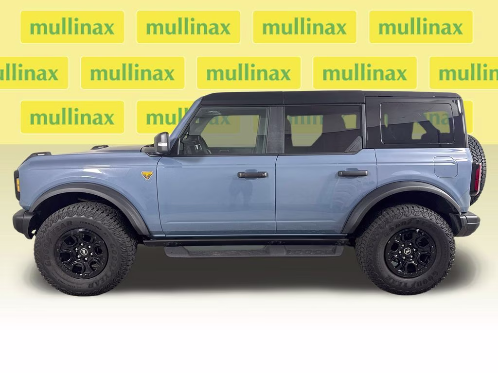 2025 Azure Gray Metallic Ford Bronco Badlands 4X4 SUV