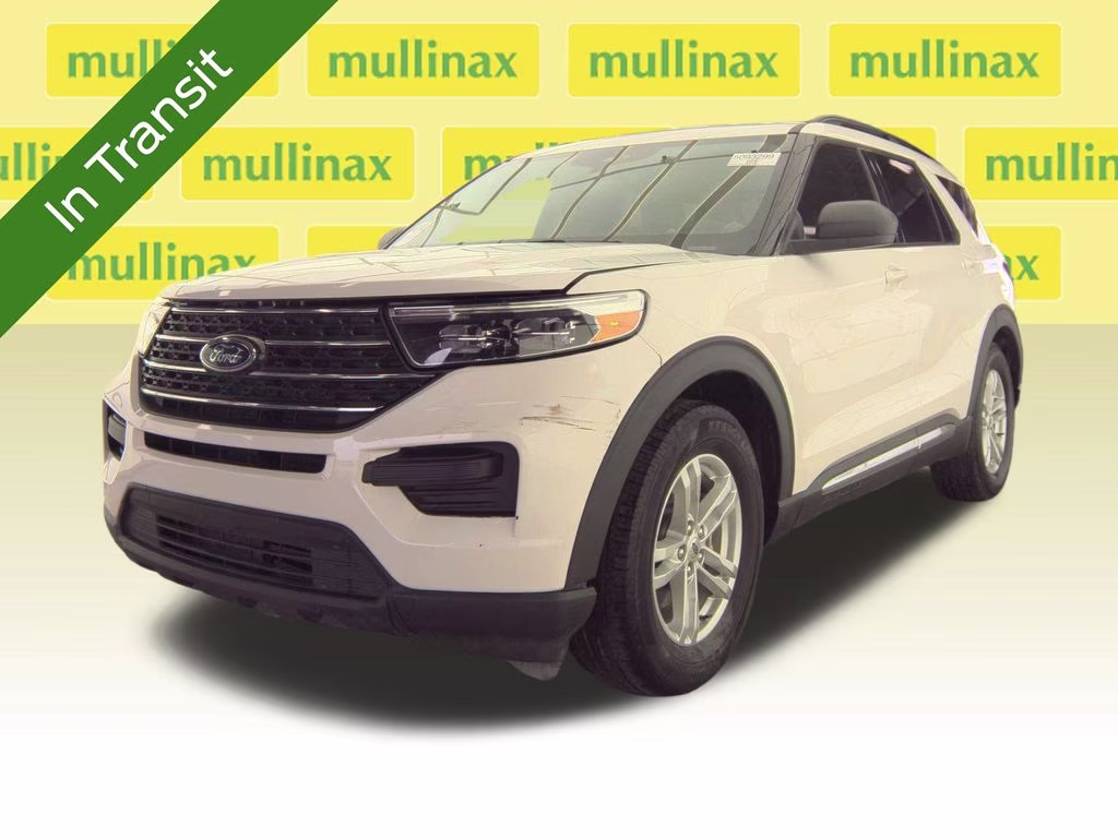 2023 Star White Metallic Tri-Coat Ford Explorer XLT RWD SUV