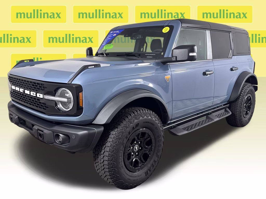 2025 Azure Gray Metallic Ford Bronco Badlands 4X4 SUV