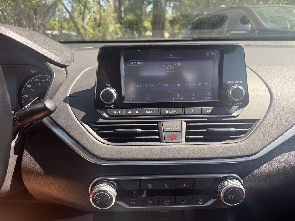 2023 Gun Metallic Nissan Altima 2.5 S FWD Sedan