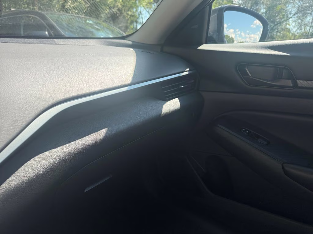 2023 Gun Metallic Nissan Altima 2.5 S FWD Sedan