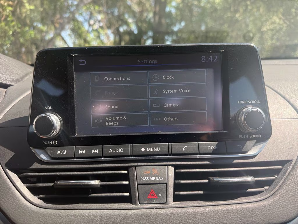 2023 Gun Metallic Nissan Altima 2.5 S FWD Sedan