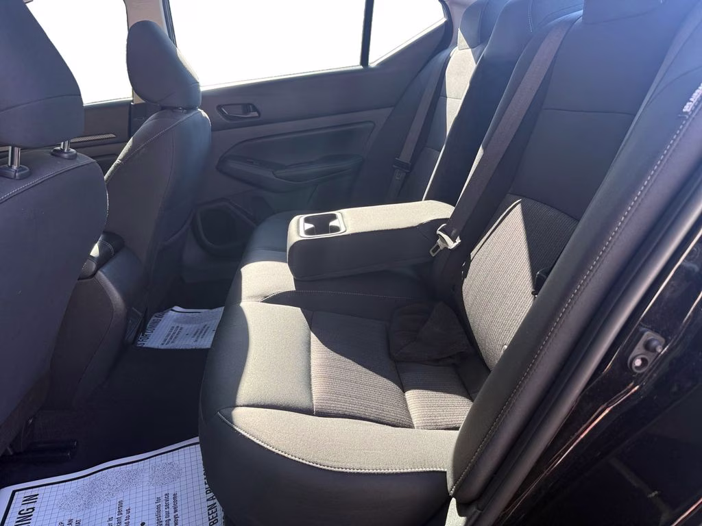 2025 Super Black Clearcoat Nissan Altima 2.5 SV FWD Sedan