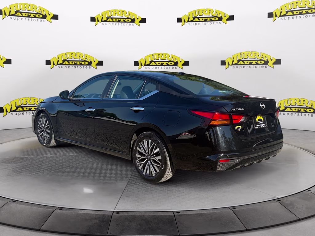 2025 Super Black Clearcoat Nissan Altima 2.5 SV FWD Sedan