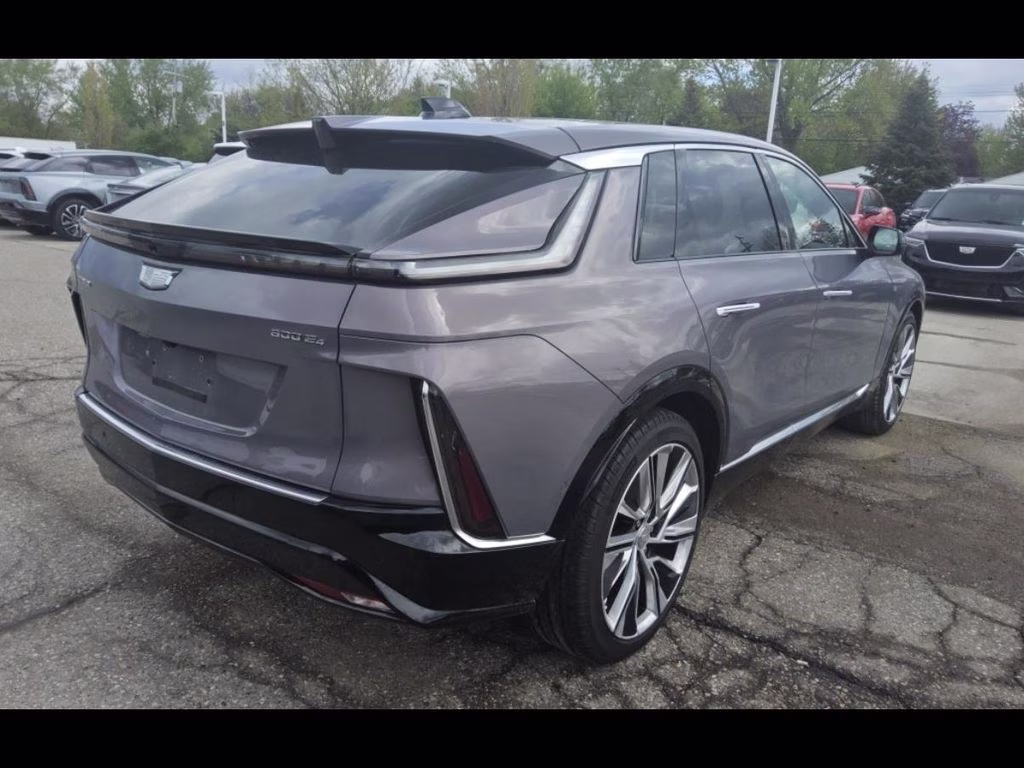 2025 Celestial Metallic Cadillac LYRIQ Luxury RWD SUV