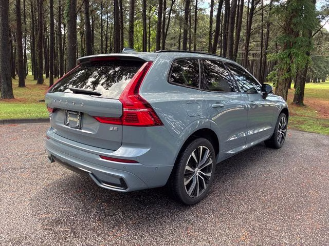 2023 Gray Metallic Volvo XC60 B5 Plus Dark Theme FWD SUV