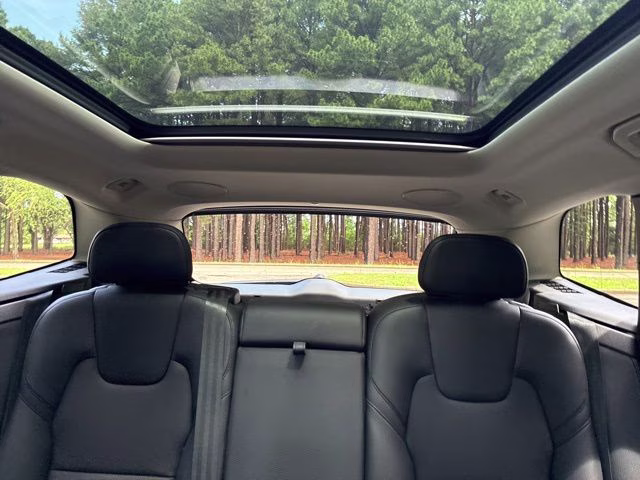 2023 Gray Metallic Volvo XC60 B5 Plus Dark Theme FWD SUV