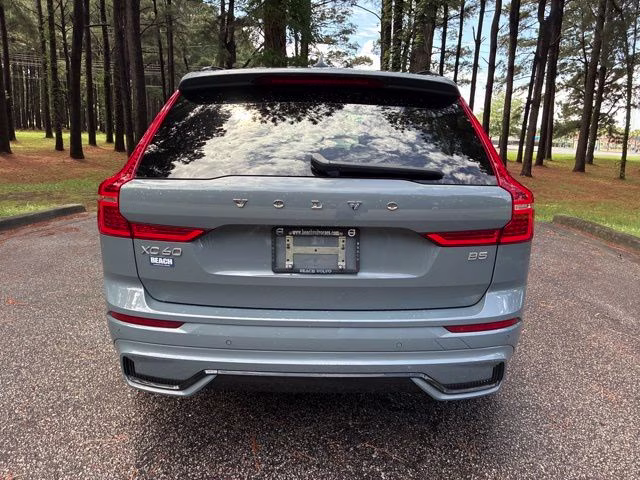 2023 Gray Metallic Volvo XC60 B5 Plus Dark Theme FWD SUV