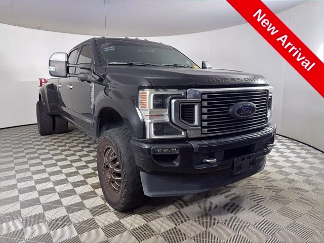 2020 Black Metallic Ford Super Duty F-350 DRW Platinum 4X4 Truck