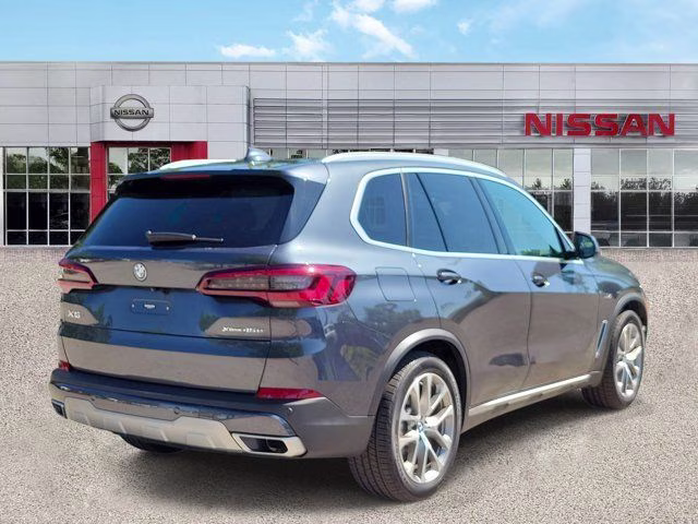 2022 Arctic Gray Metallic BMW X5 xDrive45e AWD SUV