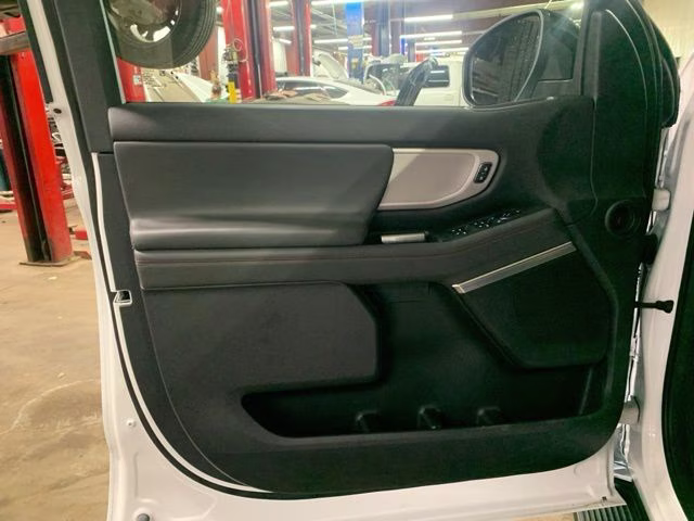 2025 Oxford White Ford Expedition Active 4X4 SUV