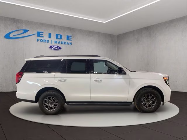 2025 Oxford White Ford Expedition Active 4X4 SUV