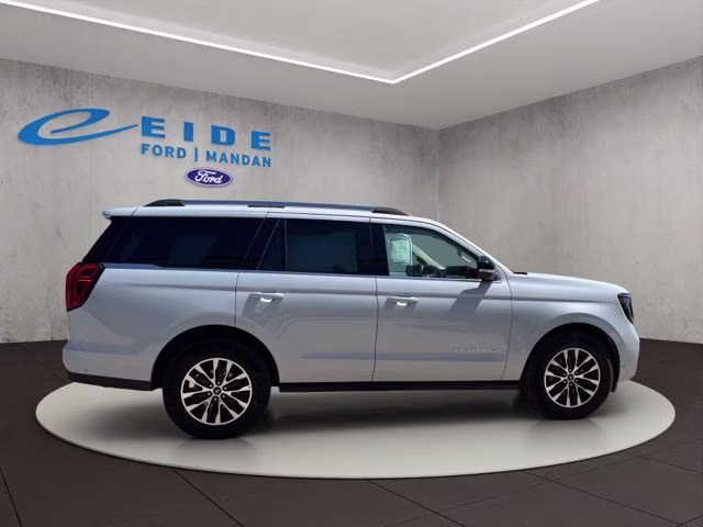 2025 Silver Metallic Ford Expedition Platinum 4X4 SUV