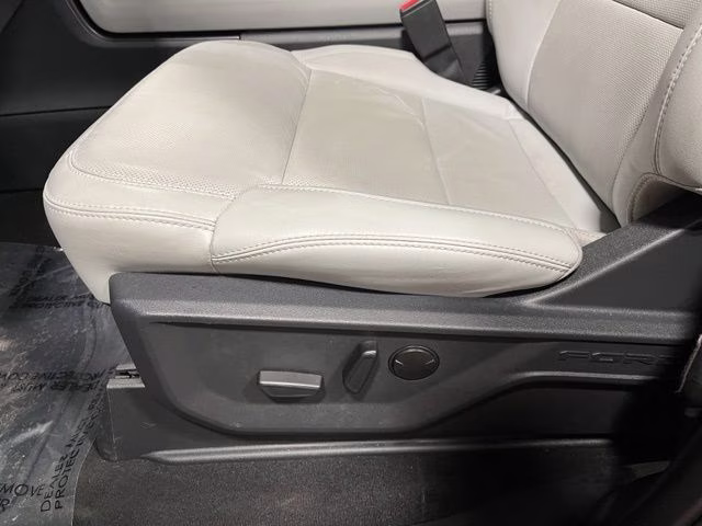 2025 Silver Metallic Ford Expedition Platinum 4X4 SUV