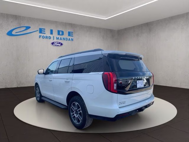2025 White Metallic Ford Expedition Active 4X4 SUV
