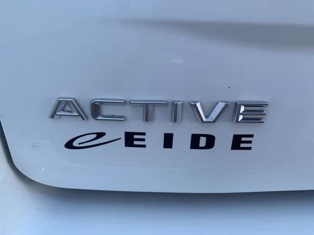 2025 White Metallic Ford Expedition Active 4X4 SUV