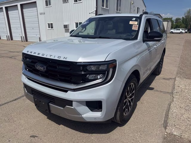 2025 Ford Expedition Platinum 4x4's photo