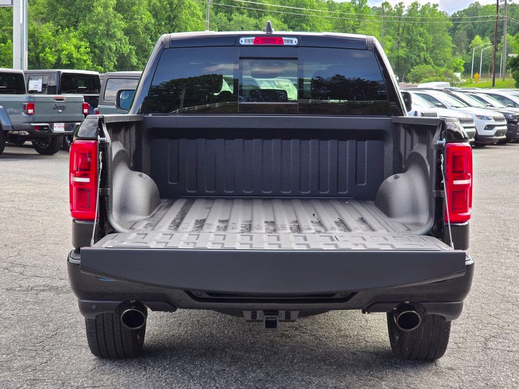 2026 Diamond Black Crystal Pearlcoat Ram 1500 Limited 4X4 Truck