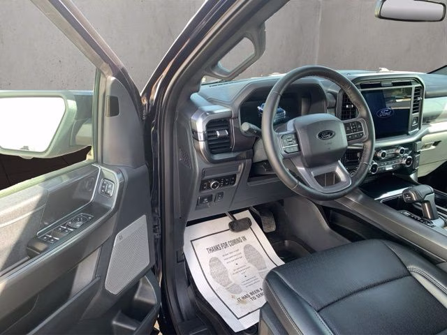 2025 Blue Metallic Ford F-150 Lariat 4X4 Truck