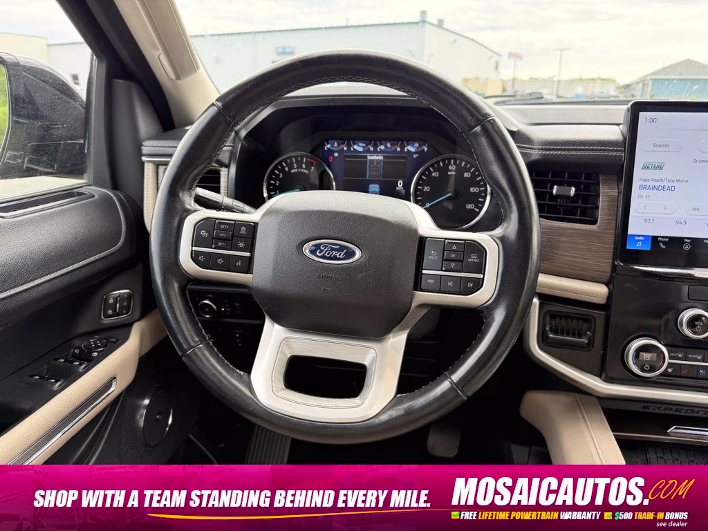 2022 Black Metallic Ford Expedition Limited 4X4 SUV