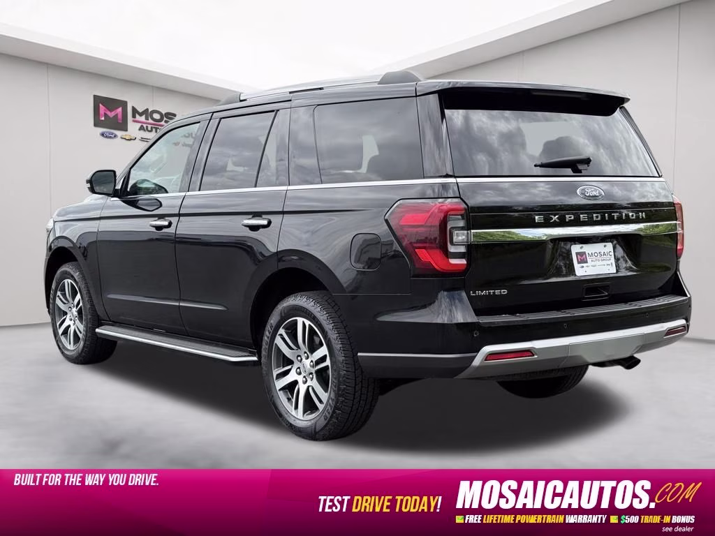 2022 Black Metallic Ford Expedition Limited 4X4 SUV
