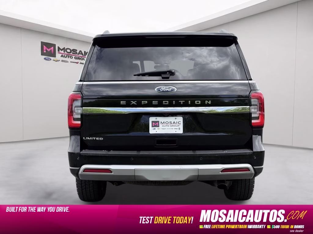 2022 Black Metallic Ford Expedition Limited 4X4 SUV