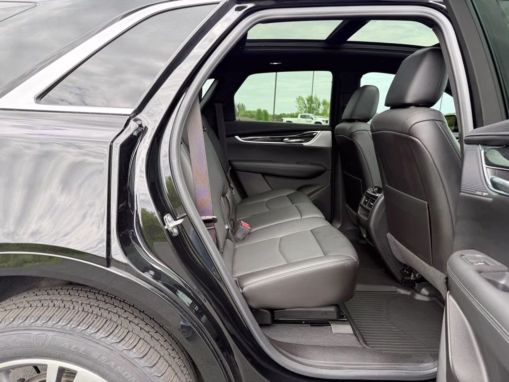 2021 Stellar Black Metallic Cadillac XT5 Premium Luxury AWD SUV