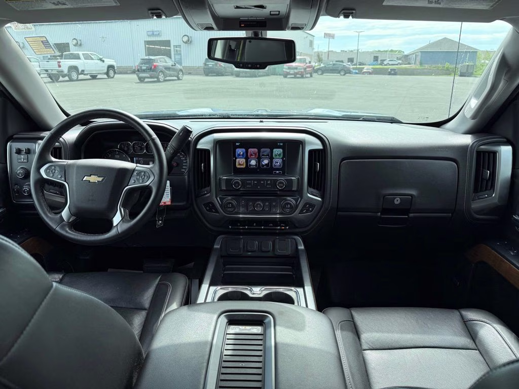 2017 Deep Ocean Blue Metallic Chevrolet Silverado 1500 LTZ 4X4 Truck