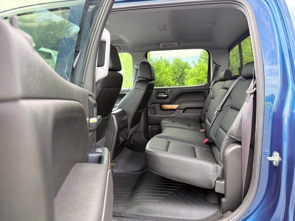 2017 Deep Ocean Blue Metallic Chevrolet Silverado 1500 LTZ 4X4 Truck