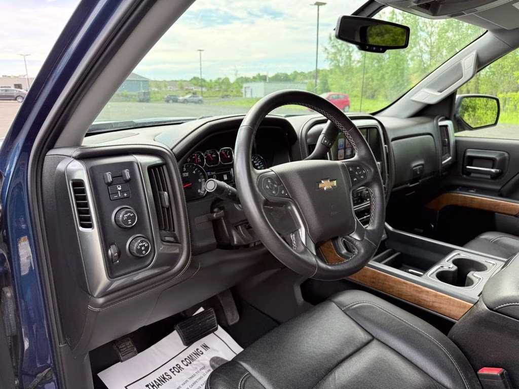 2017 Deep Ocean Blue Metallic Chevrolet Silverado 1500 LTZ 4X4 Truck