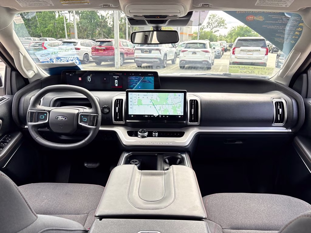 2025 Oxford White Ford Expedition Max Active RWD SUV