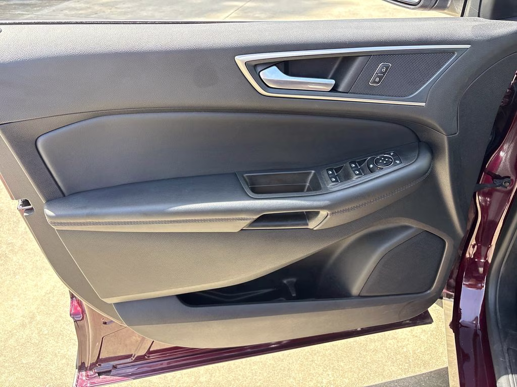 2024 Burgundy Velvet Metallic Tinted Clearcoat Ford Edge SEL AWD SUV