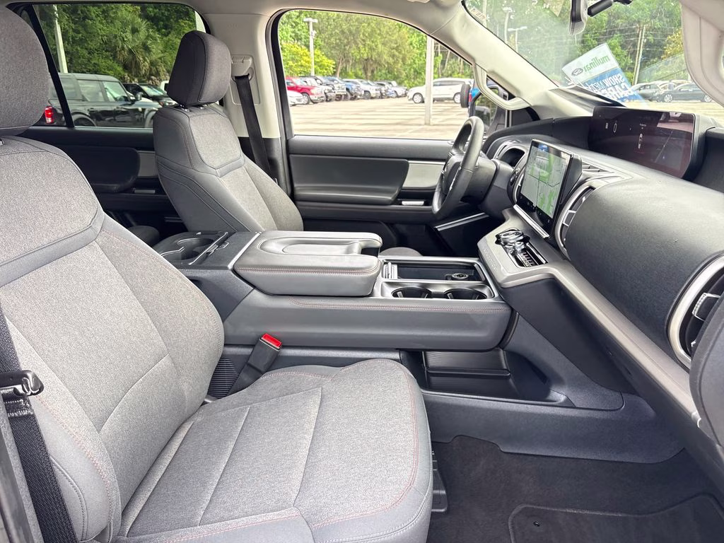 2025 Oxford White Ford Expedition Max Active RWD SUV