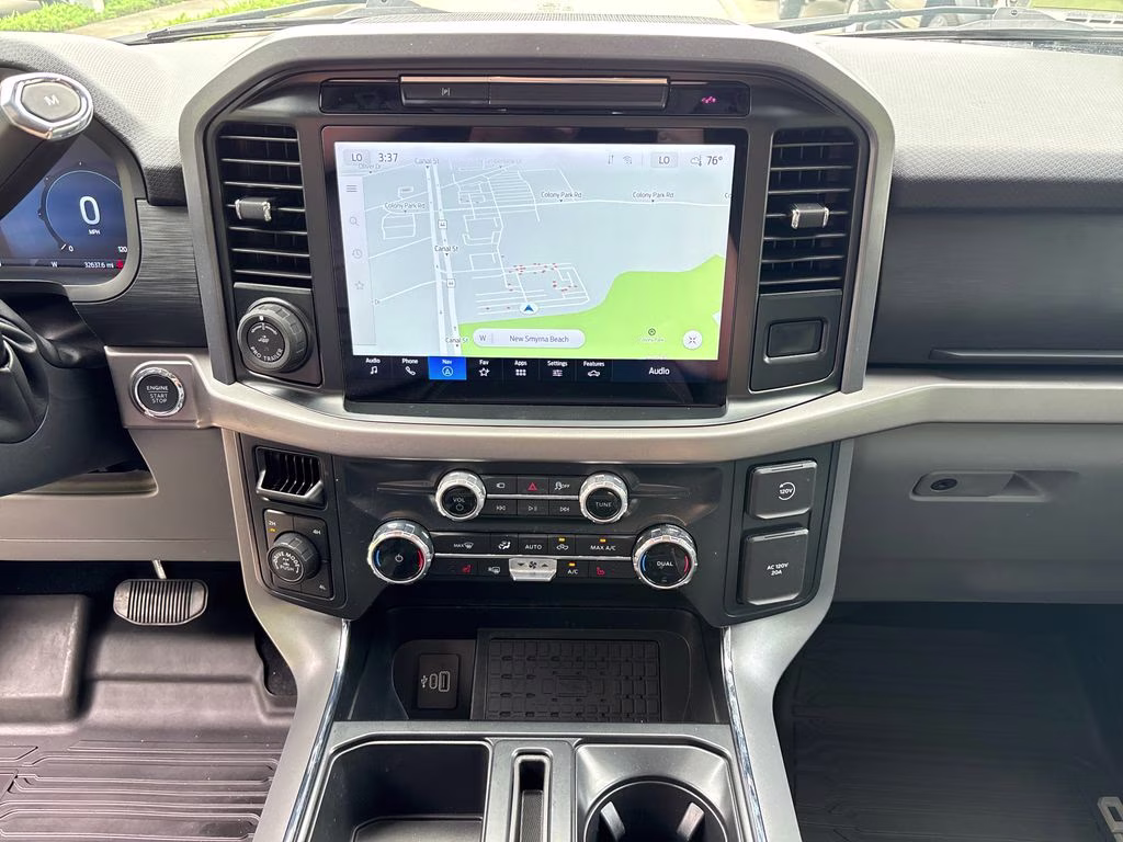 2025 Atlas Blue Metallic Ford F-150 XLT 4X4 Truck