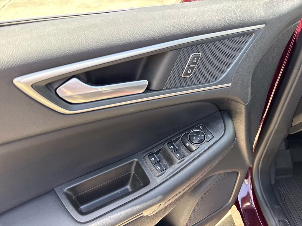 2024 Burgundy Velvet Metallic Tinted Clearcoat Ford Edge SEL AWD SUV