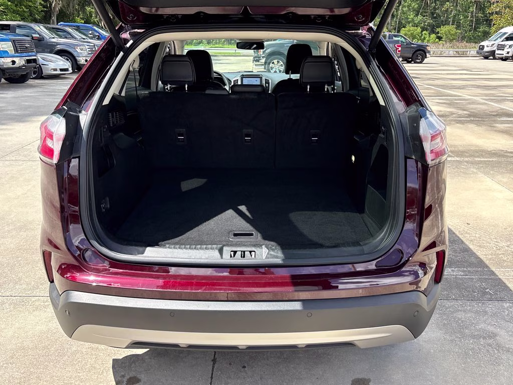 2024 Burgundy Velvet Metallic Tinted Clearcoat Ford Edge SEL AWD SUV